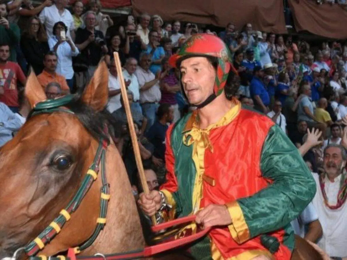 Bolgheri. Incidente in Porsche fatale per Andrea Mari, fantino per sei volte vincitore del Palio di Siena (4)