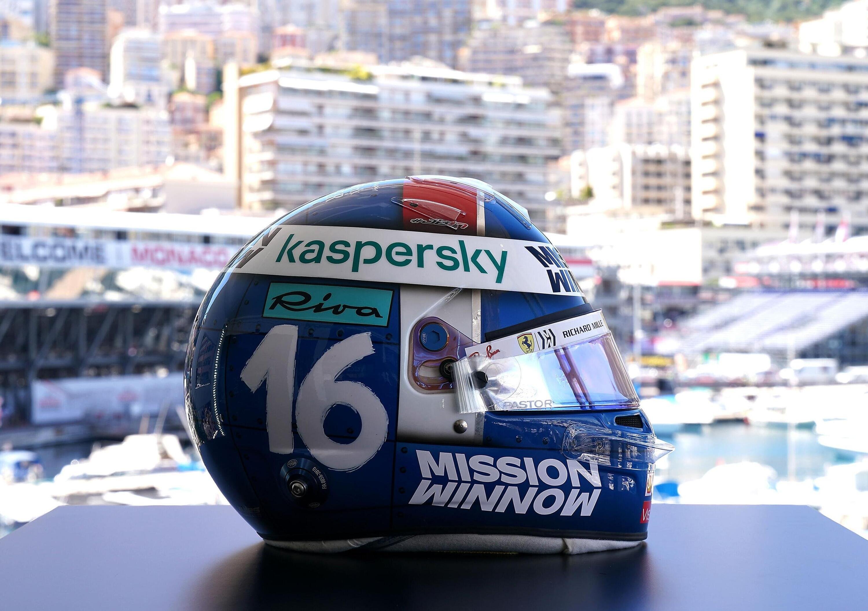 Formula 1, Leclerc Norris Ricciardo e Russell presentano i caschi speciali per il Gp di Monaco