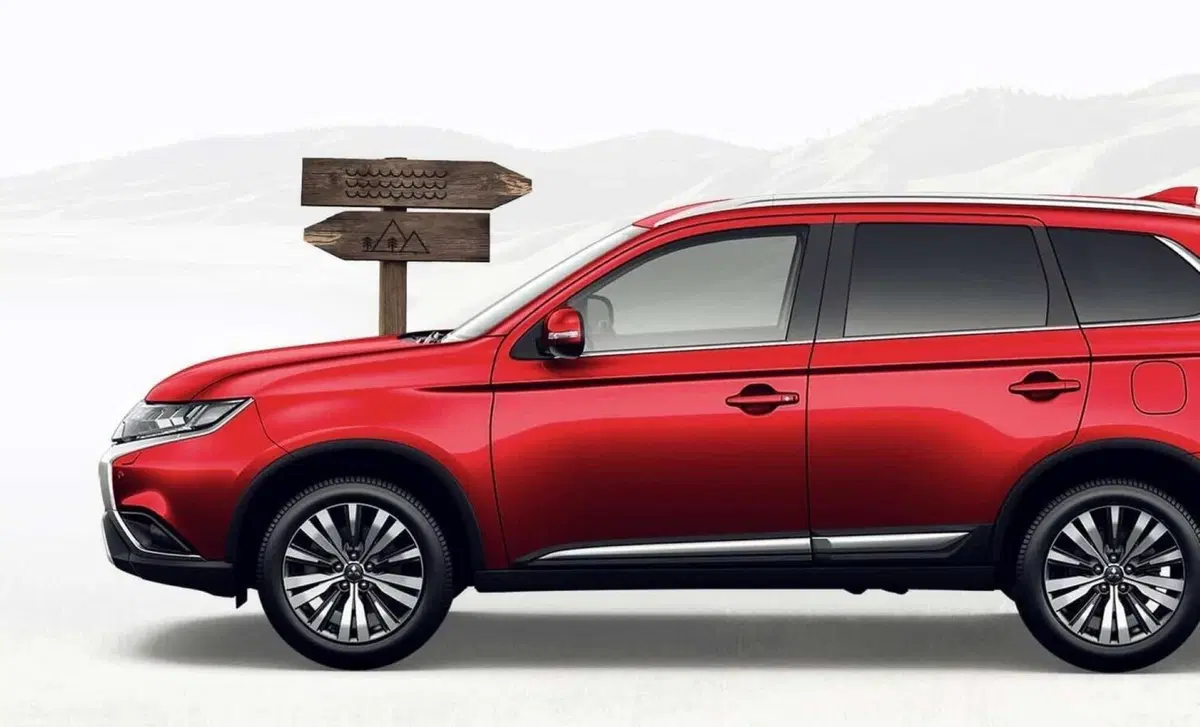Mitsubishi Outlander 2.0 4WD CVT Insport SDA 7 posti (6)