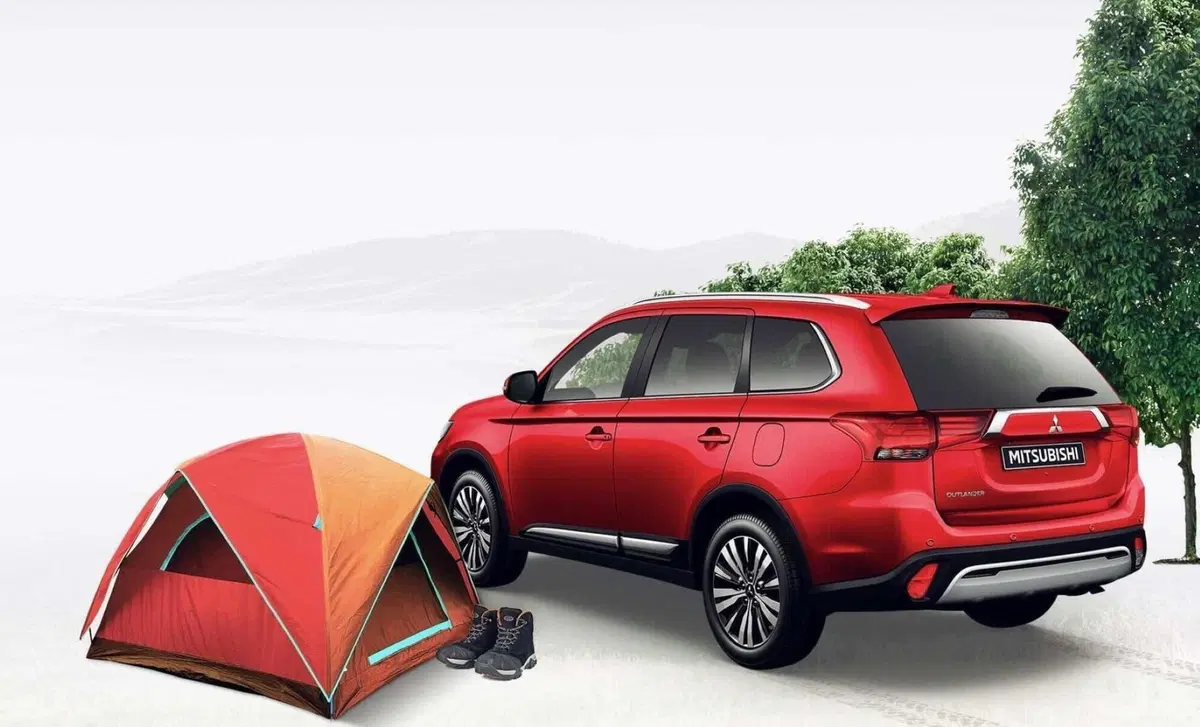 Mitsubishi Outlander 2.0 4WD CVT Insport SDA 7 posti (4)