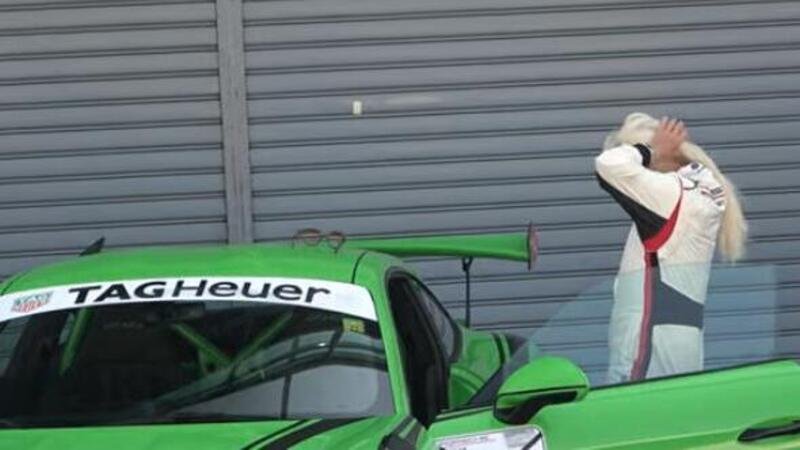 La nonna sulla Porsche 911 GT3 RS a Monza [Video]