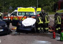 Brutto incidente in strada, Panda 4x4 contro Yaris: 4 feriti [foto]