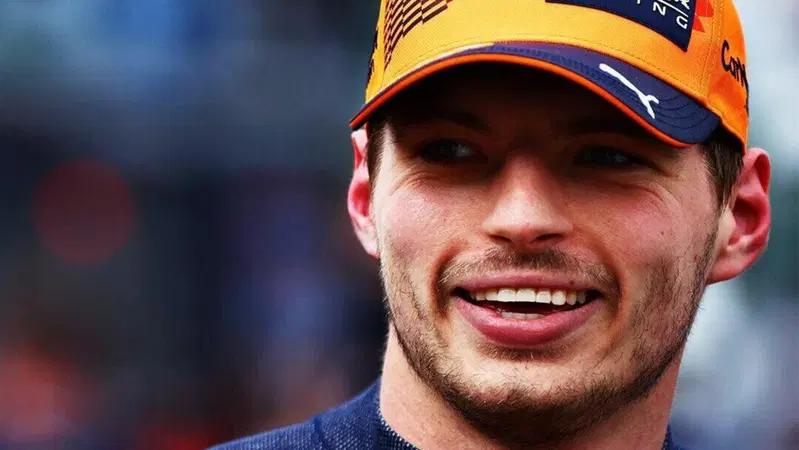 Formula 1, Verstappen: "La Mercedes &egrave; ancora davanti alla Red Bull"