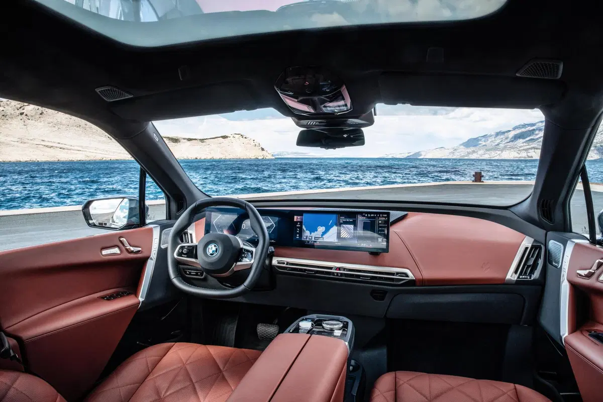 BMW iX xdrive40 (31)