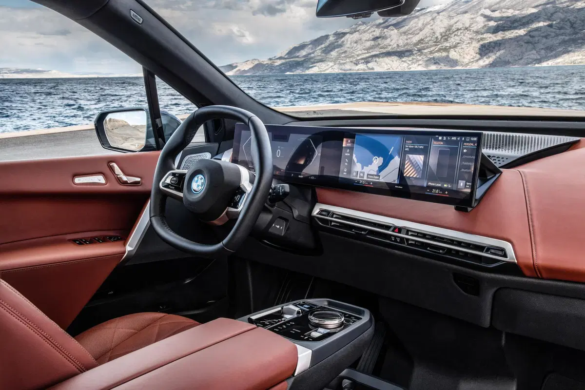 BMW iX xdrive40 (32)