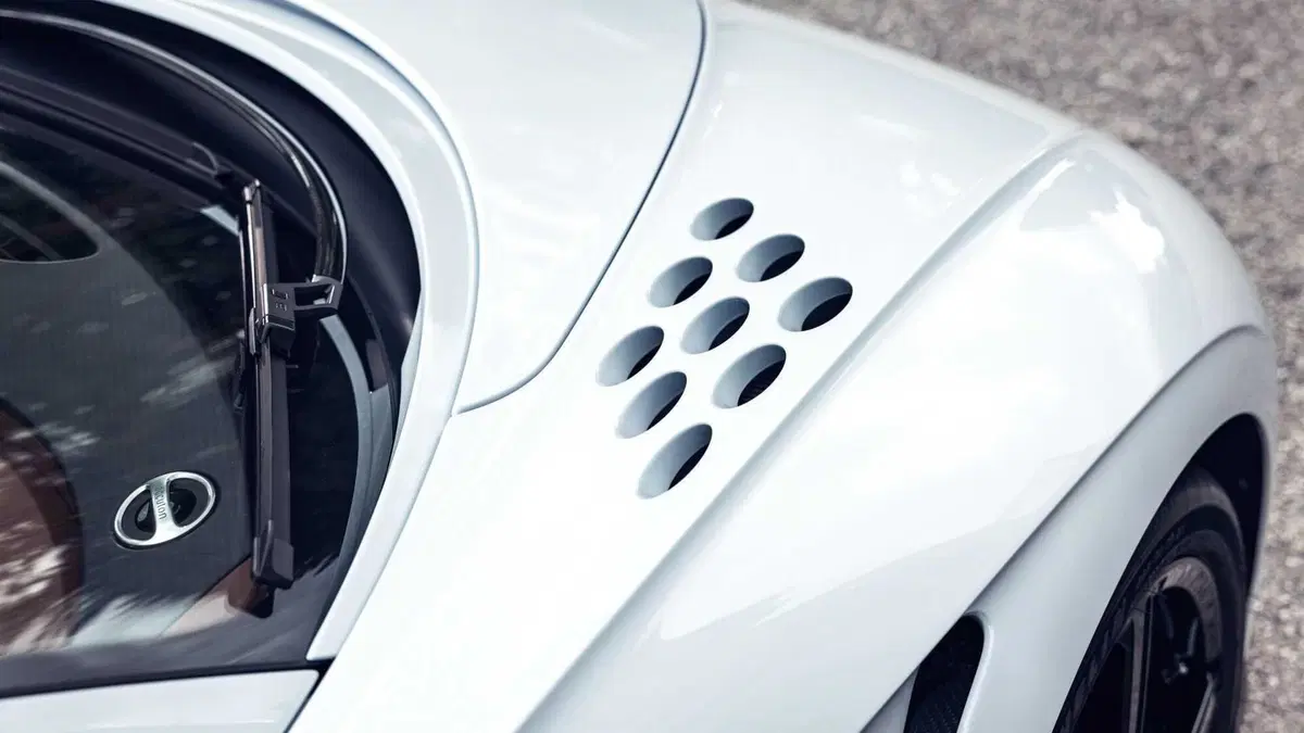 Bugatti Chiron Super Sport, 1.600 CV all'insegna della sofisticazione aerodinamica (10)