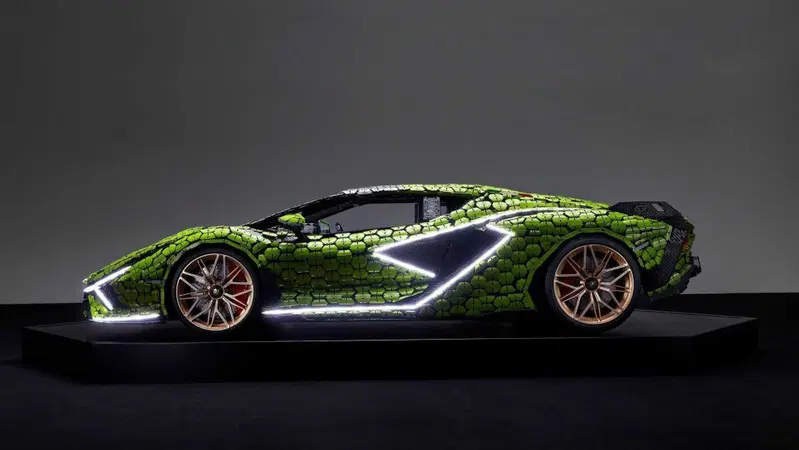 Lamborghini Sian FKP 37: arriva anche l&rsquo;esemplare 64, ma &egrave; fatto di Lego