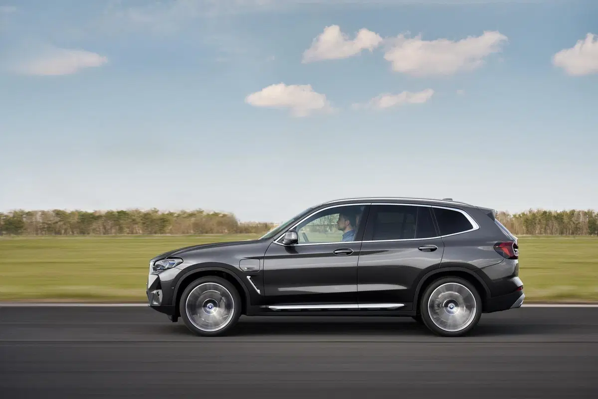 BMW X3 e X4 Restyling 2022: Stile aggiornato, nuova tecnologia e interni rivisti