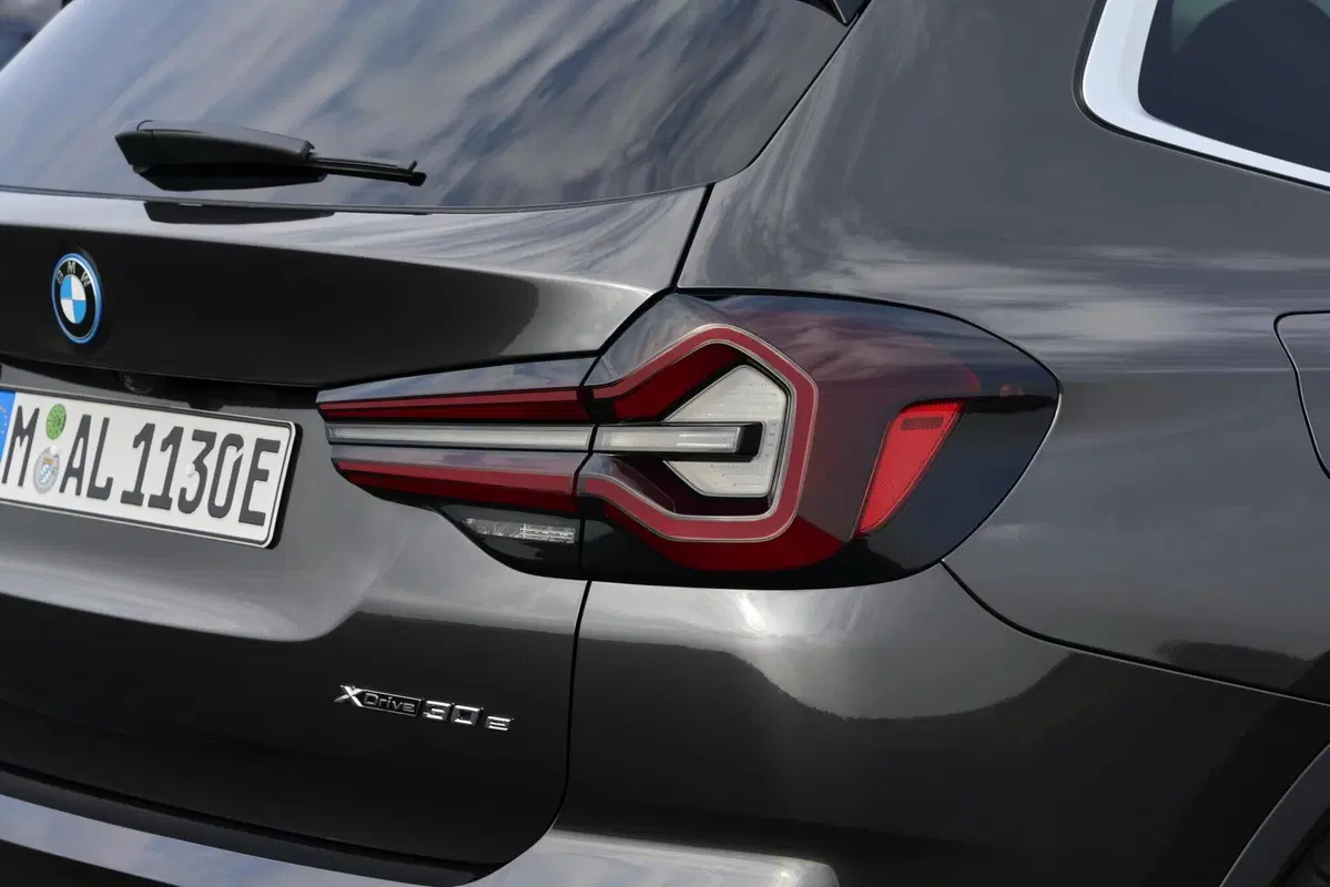 BMW X3 e X4 Restyling 2022: Stile aggiornato, nuova tecnologia e interni rivisti (9)