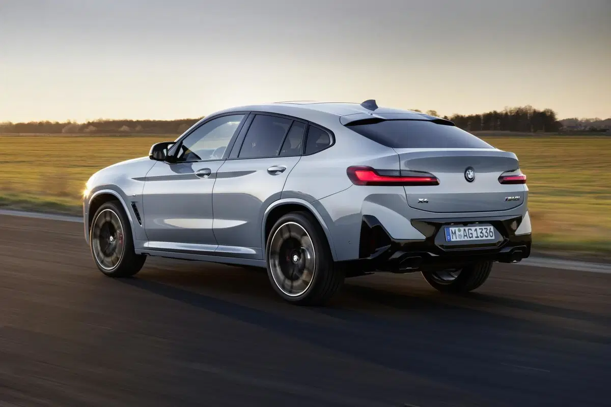 BMW X3 e X4 Restyling 2022: Stile aggiornato, nuova tecnologia e interni rivisti (18)