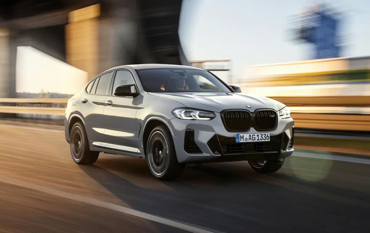 BMW X3 e X4 Restyling 2022: Stile aggiornato, nuova tecnologia e interni rivisti (27)