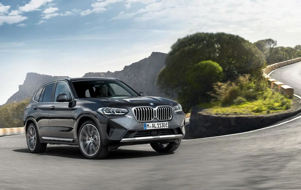 BMW X3 e X4 Restyling 2022: Stile aggiornato, nuova tecnologia e interni rivisti (36)