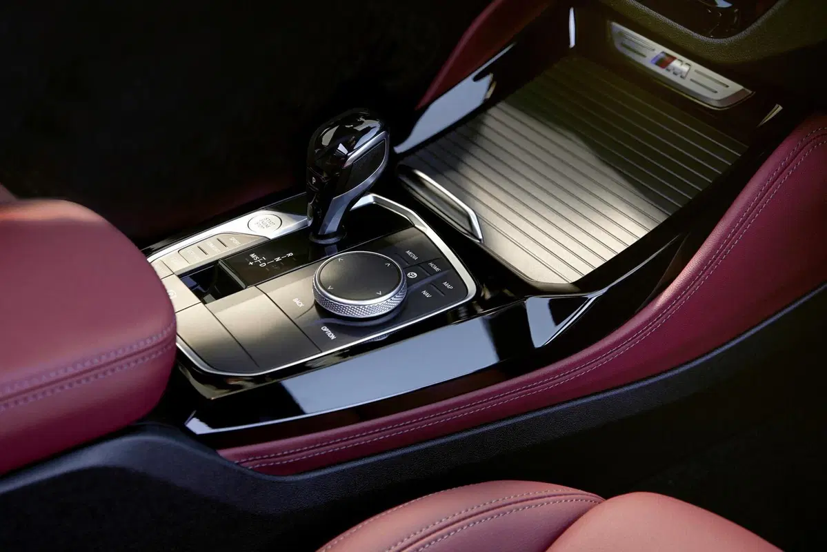 BMW X3 e X4 Restyling 2022: Stile aggiornato, nuova tecnologia e interni rivisti (43)