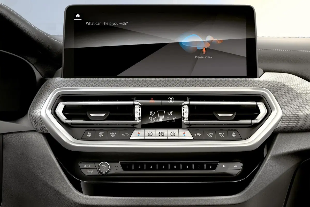 BMW X3 e X4 Restyling 2022: Stile aggiornato, nuova tecnologia e interni rivisti (41)