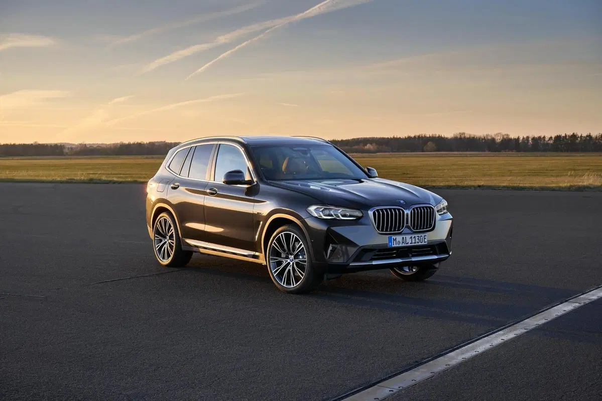 BMW X3 e X4 Restyling 2022: Stile aggiornato, nuova tecnologia e interni rivisti (47)