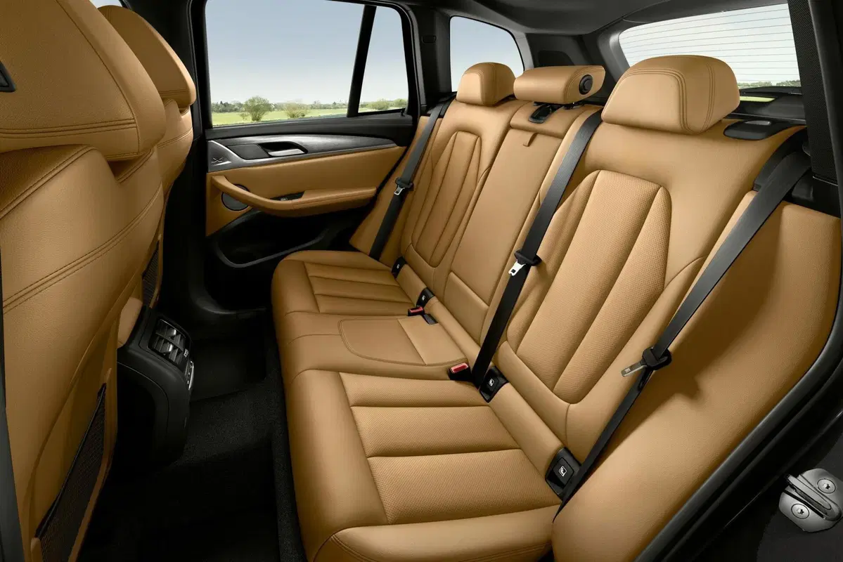 BMW X3 e X4 Restyling 2022: Stile aggiornato, nuova tecnologia e interni rivisti (48)