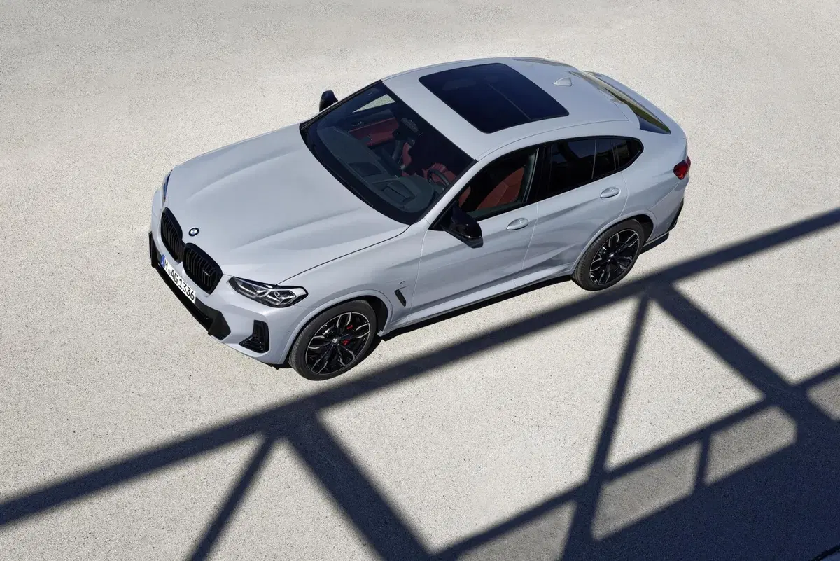 BMW X3 e X4 Restyling 2022: Stile aggiornato, nuova tecnologia e interni rivisti (56)