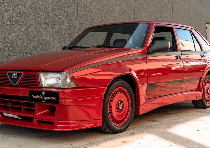 Alfa Romeo 75 Turbo Evoluzione: &egrave; in vendita a Reggio Emilia per 80mila euro