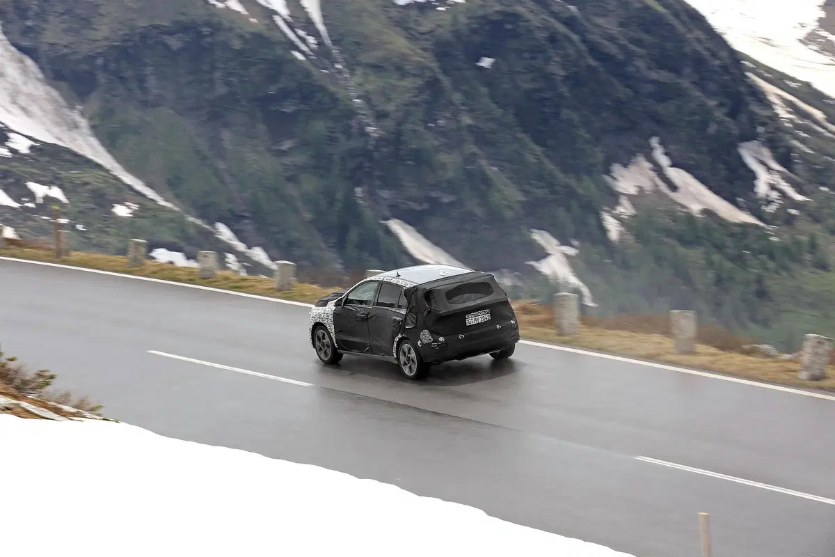 Kia Niro, le foto spia della nuova generazione (29)