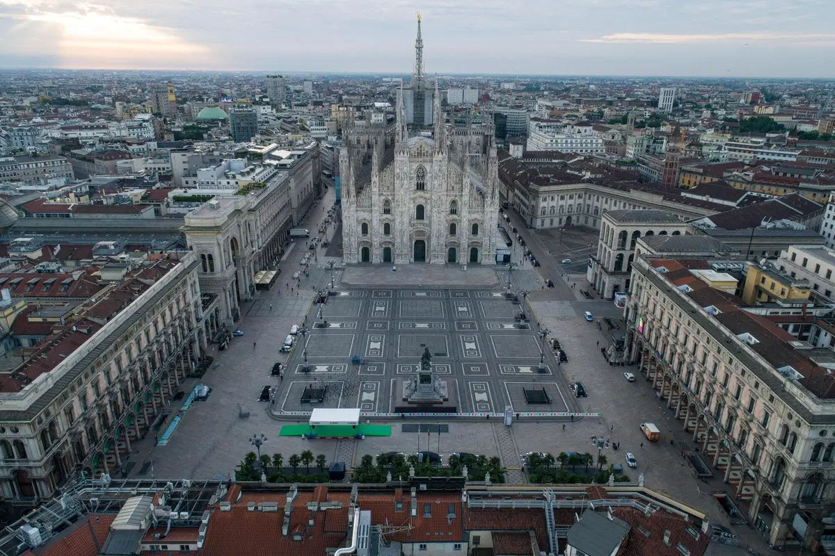 MiMo invade Milano con auto protagoniste come non mai di piazza Duomo e centro: la cronaca e le Top-car del Day1 [video e gallery] (11)