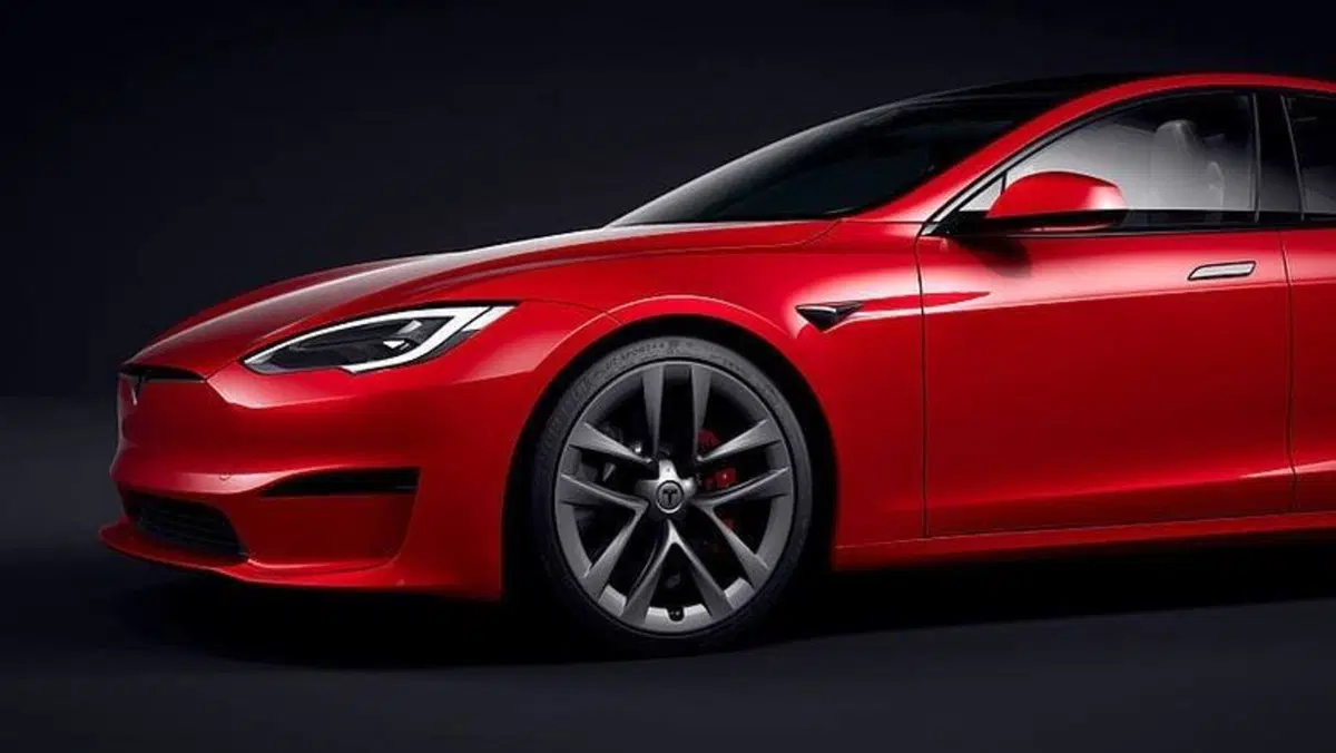 Tesla Model S Plaid, pronta per la sfida al Nürburgring (8)