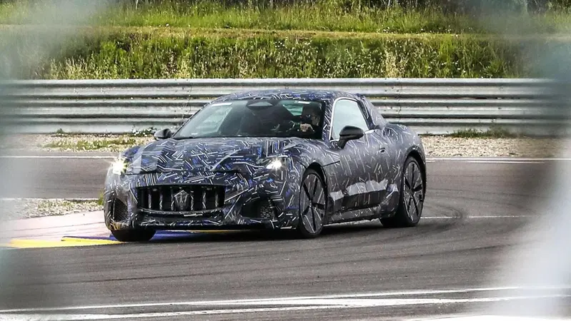 Ecco le foto rubate della nuova Maserati GranTurismo [Specifiche e GALLERY] 