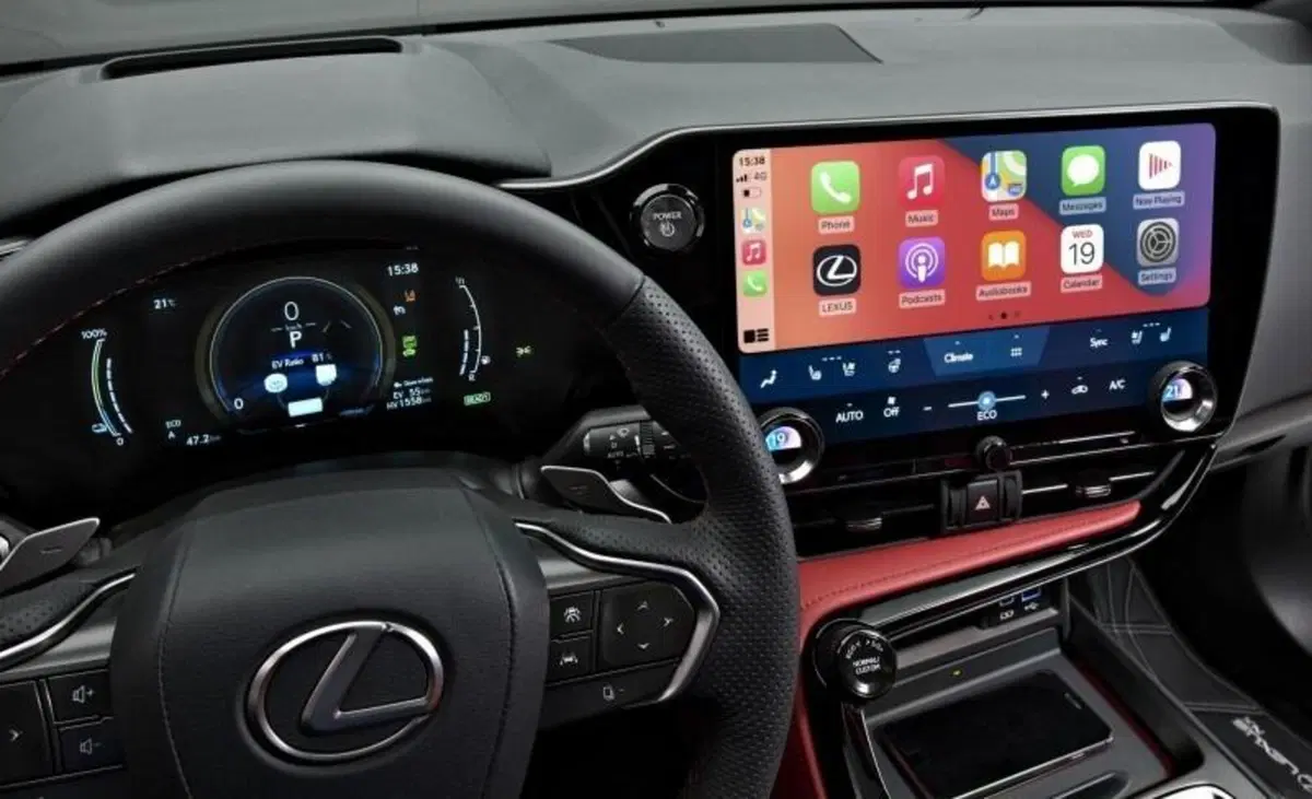 Ecco il nuovo Lexus NX 2021: ibrido anche plugin con 63 Km EV e sicurezza top (3)