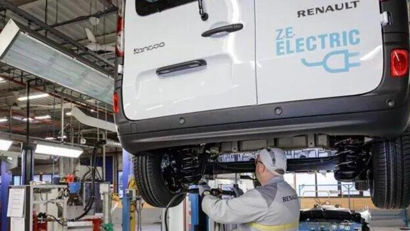 Renault Electricity, il centro industriale francese assumer&agrave; 700 addetti tra il 2022 e il 2024