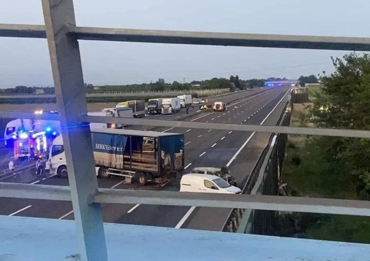 Modena: le imagini dell'assalto al portavalori sull'A1 [VIDEO]