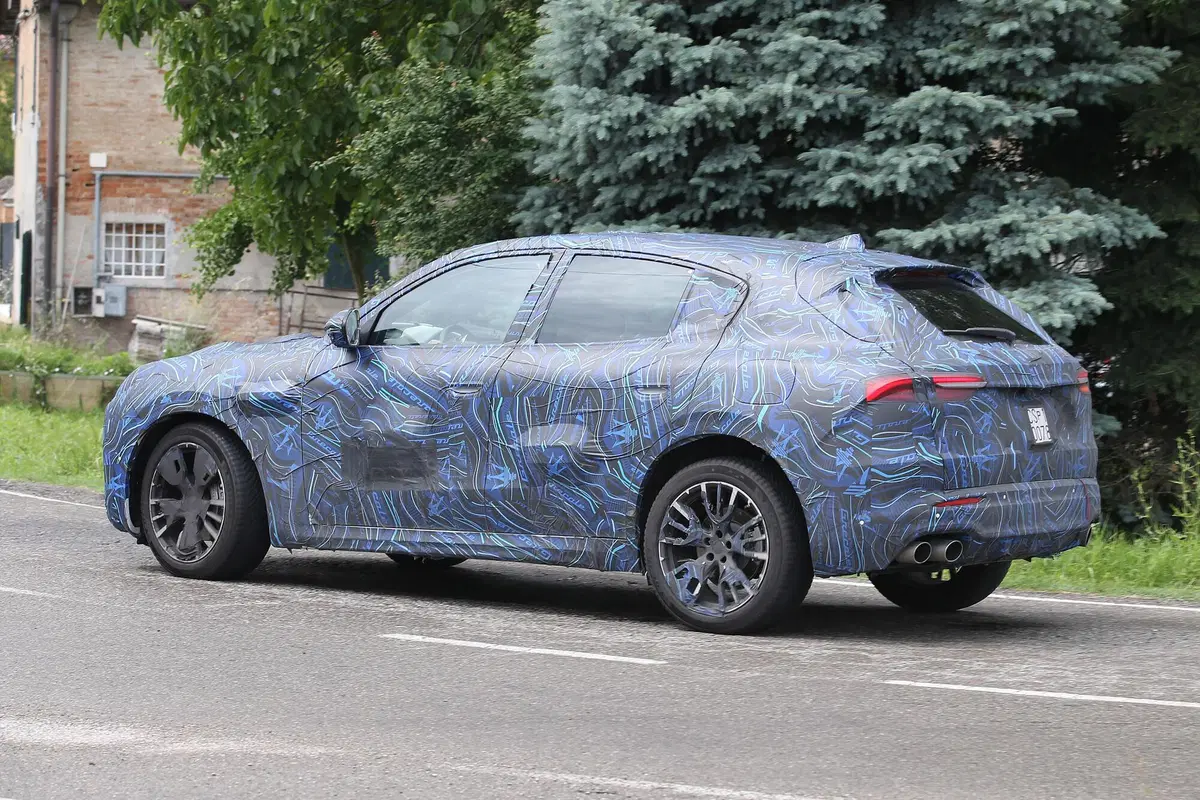 Maserati Grecale, le foto spia del SUV del Tridente  (9)