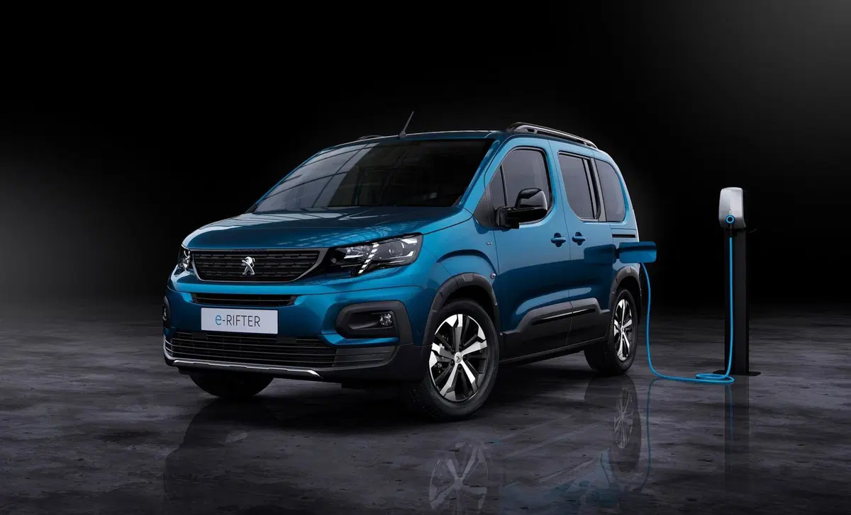 Peugeot e-Rifter motore elettrico 136 CV 50kWh Allure Standard (8)