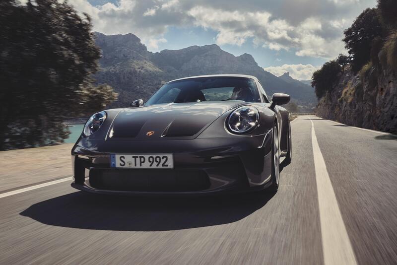 Porsche 911 GT3 Touring, aggressiva con eleganza