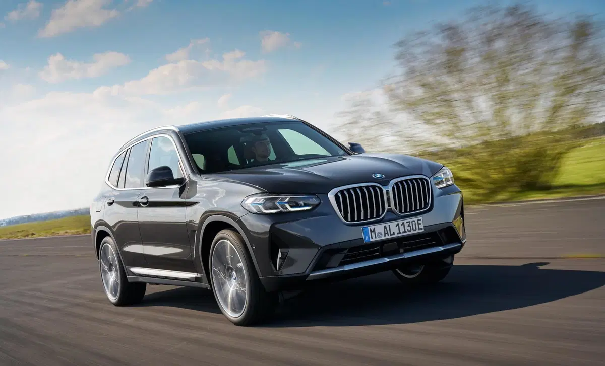 BMW X3 xDrive30d 249CV Luxury (6)