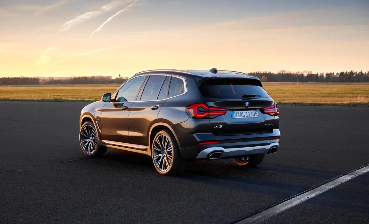 BMW X3 xDrive30d 249CV Luxury (5)