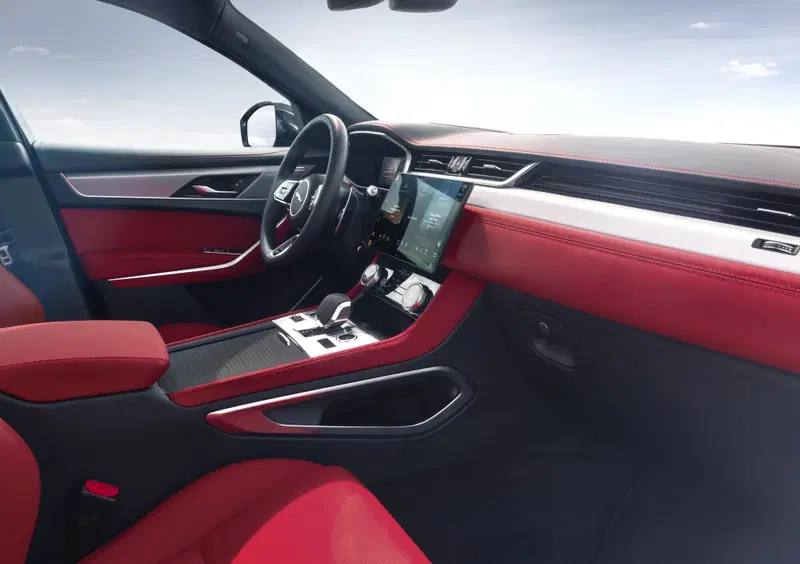 Jaguar F-Pace (16)
