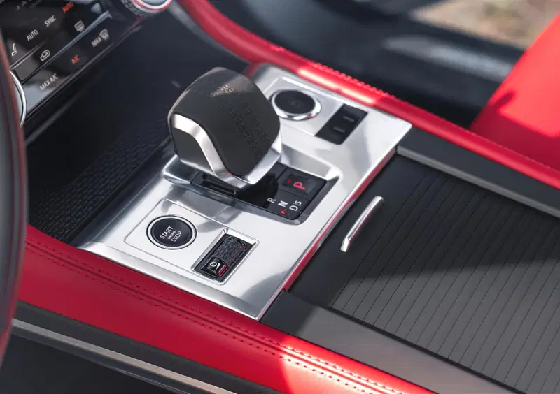 Jaguar F-Pace (25)