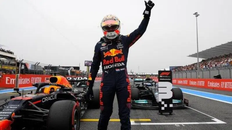 Formula 1, Verstappen: "Dobbiamo completare l'opera portando a casa i 25 punti"