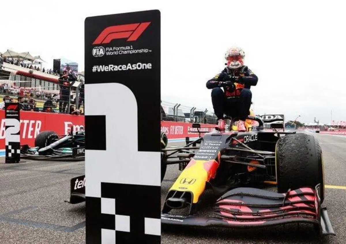 F1, Verstappen: "E' stato difficile ma abbiamo vinto"