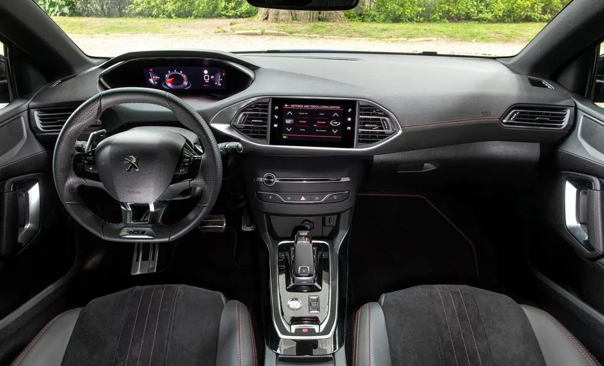 Peugeot 308 BlueHDi 130 S&S GT Line (50)