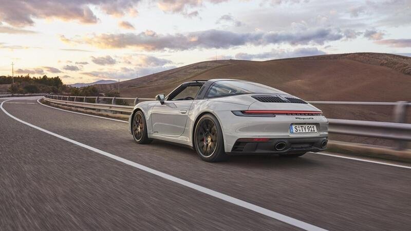 Porsche 911 GTS 2022, ecco le versioni Coup&eacute;, Cabriolet e Targa