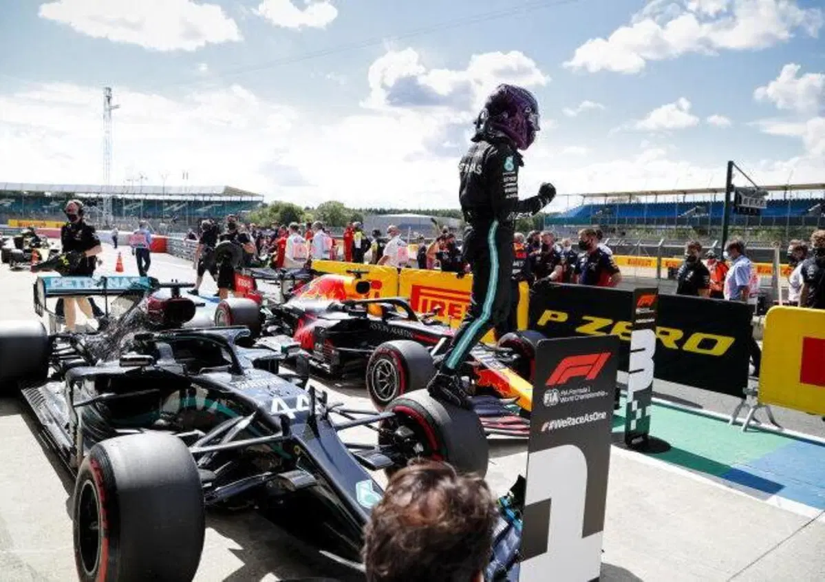 Formula 1, Hamilton: "Mi sembra prematuro aprire al 100% Silverstone"