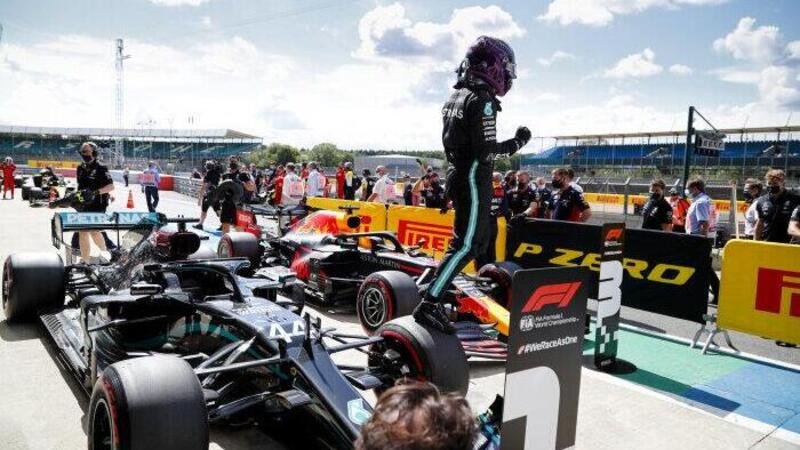 Formula 1, Hamilton: &quot;Mi sembra prematuro aprire al 100% Silverstone&quot;