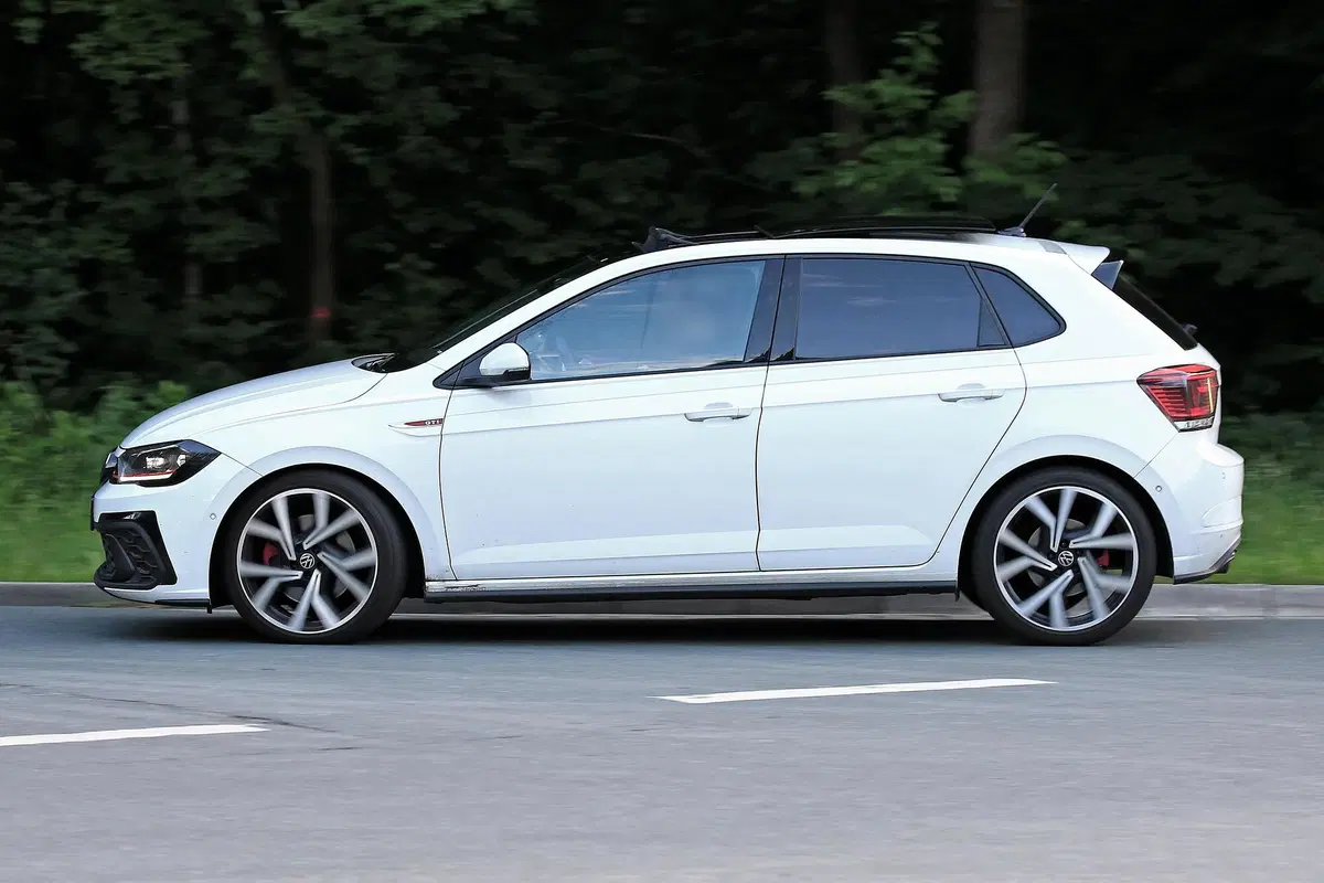 Volkswagen Polo GTI, le foto spia (6)