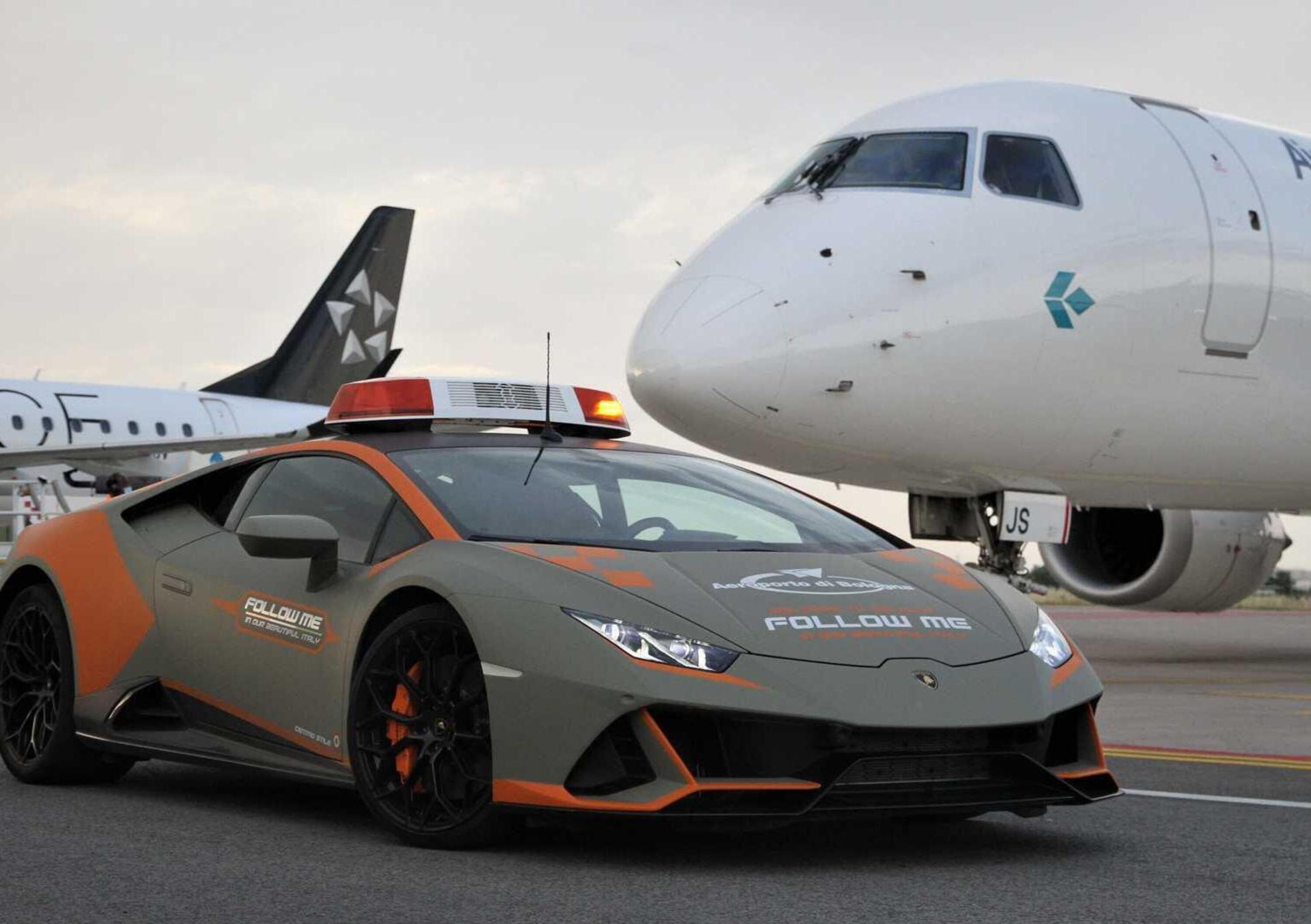 Una Lamborghini Hurac&aacute;n Evo l&rsquo;Aeroporto Guglielmo Marconi di Bologna