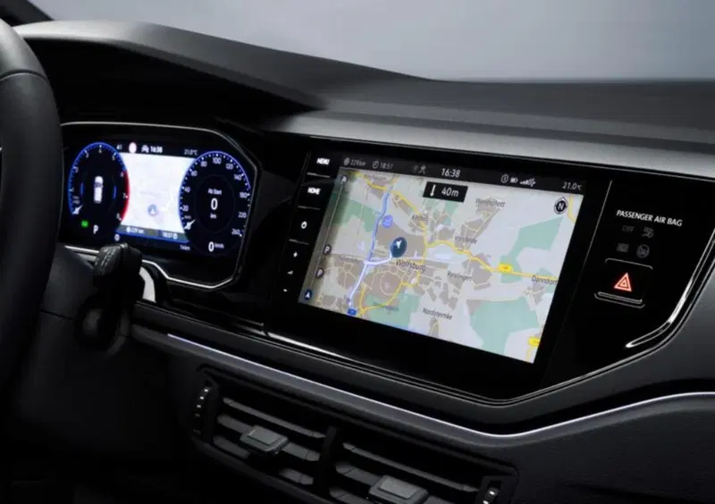 Volkswagen Polo (2017-->>) (12)