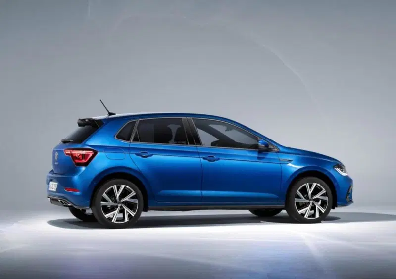 Volkswagen Polo (2017-->>) (2)