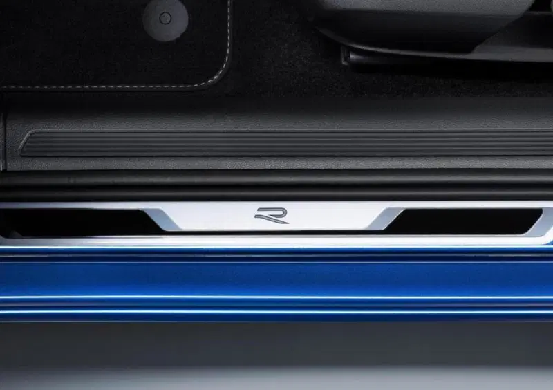 Volkswagen Polo (2017-->>) (24)