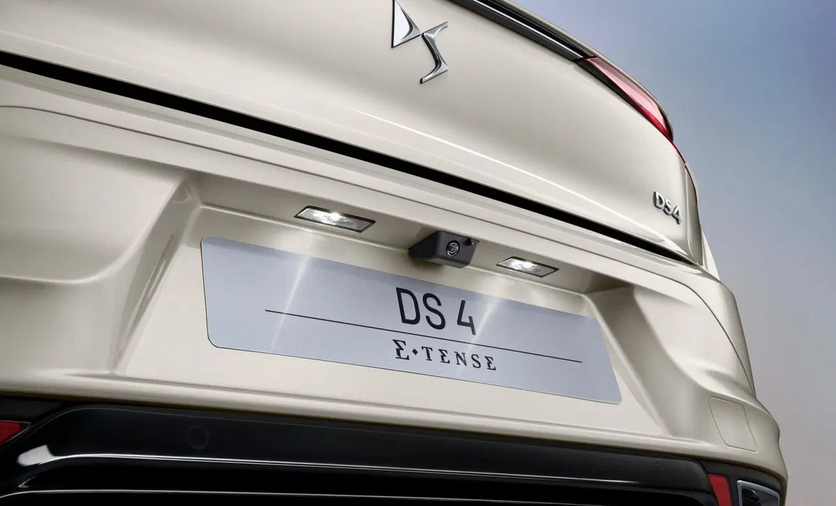 Ds DS 4 DS4 1.6 e-tense phev Performance Line 225cv auto (20)