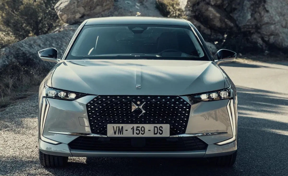 Ds DS 4 DS4 1.6 e-tense phev Performance Line 225cv auto (3)