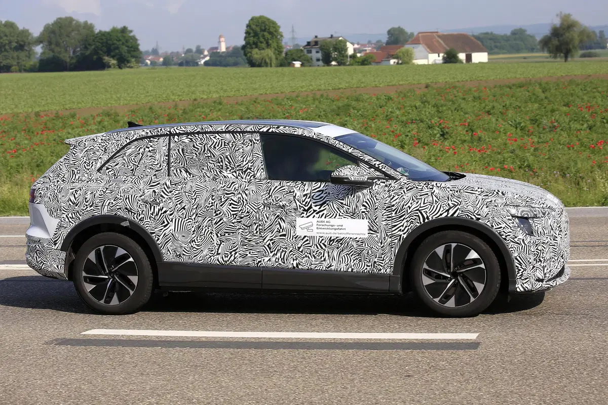 Audi, in arrivo un altro SUV elettrico? Ecco le foto spia (7)